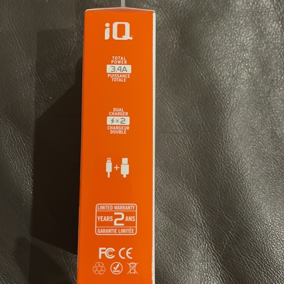 NWT - Car phone charger - Picture 4 of 5